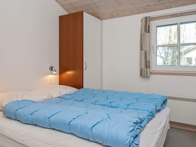 Bedroom 2, 4 Star Holiday Home in Hemmet, Ringkøbing-Skjern