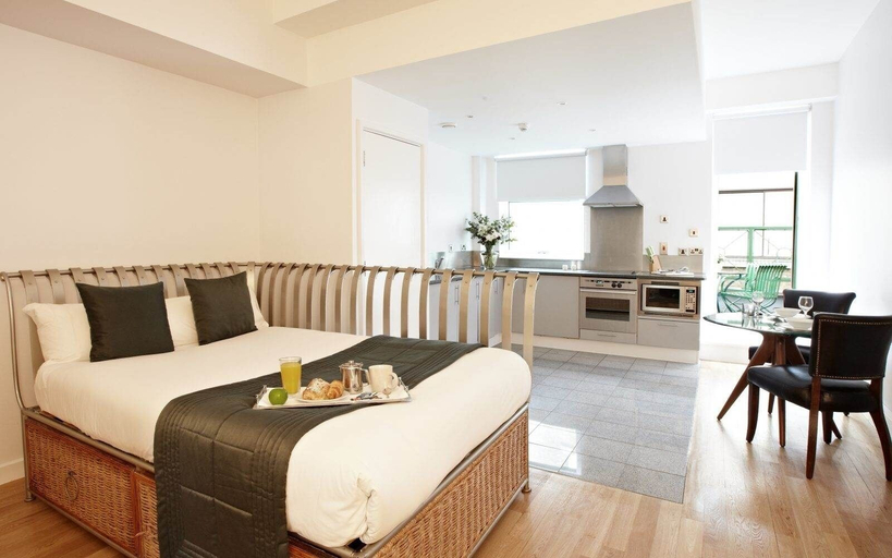 Bedroom 2, 196 Bishopsgate Apartments by DMONTRIO, London
