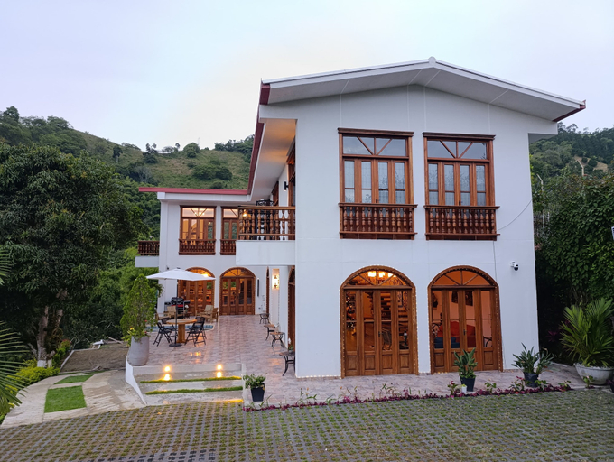 Exterior, Hospedaje Maria Elena, Pereira