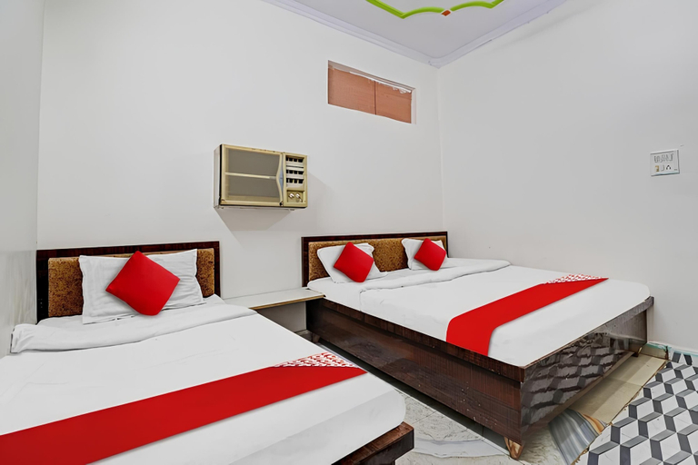 Room 2, Shri Mangal Palace, Gwalior