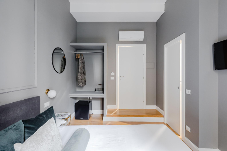 Others 4, Suites by Chloe, Rome