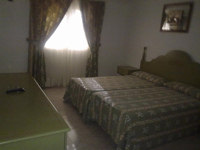 Bedroom 2, Hotel Arcojalon, Soria