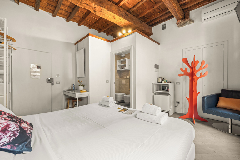 Bedroom 3, Canto dei Servi, Florence