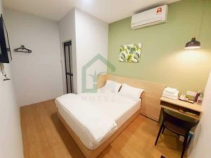 Room 3, Hotel O Green Home Hotel, Sepang