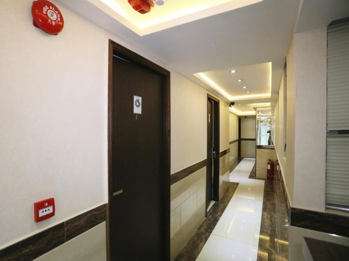 Others 2, Lucky Comfort Inn, Kowloon