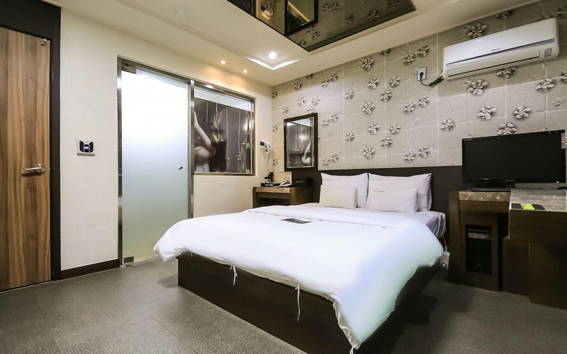 Bedroom 2, Sangju Top, Sangju