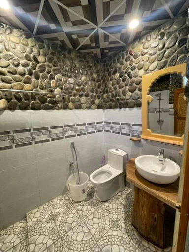 Bathroom 3, Hotel Mondoq Fort Skardu, Northern Areas