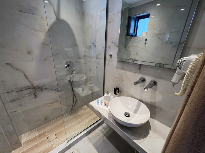 Bathroom 3, DEDES APARTMENTS, Attica