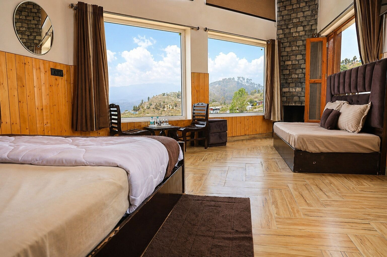 Room 4, Hotel Amadeus, Tehri Garhwal