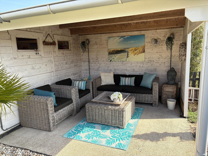 Others 4, Luxury Home in Egmond aan den Hoef With Garden, Bergen