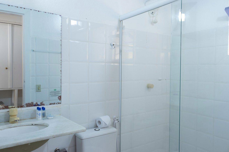 Bathroom 4, Calador Buzios Hotel, Armação dos Búzios