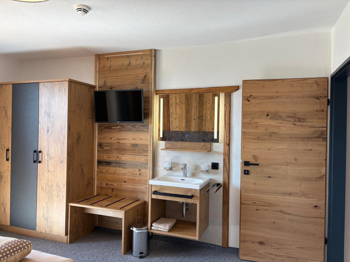 Bedroom 2, Alpenresort Panorama, Innsbruck Land