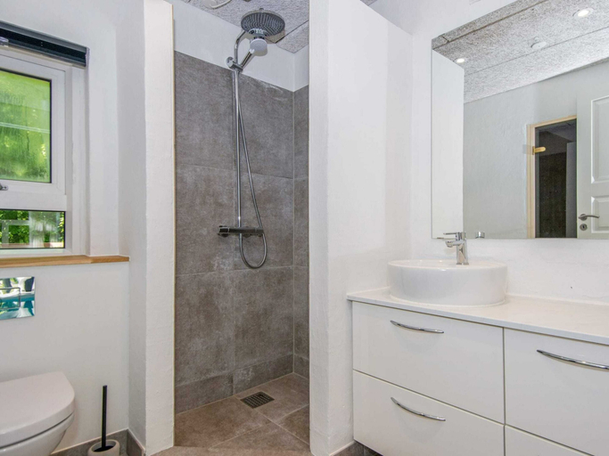 Bathroom 3, 4 Star Holiday Home in Glesborg, Norddjurs