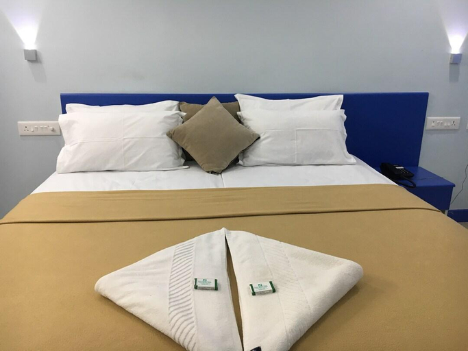 Bedroom 5, Kalluvalappil Holiday Inn, Kasaragod