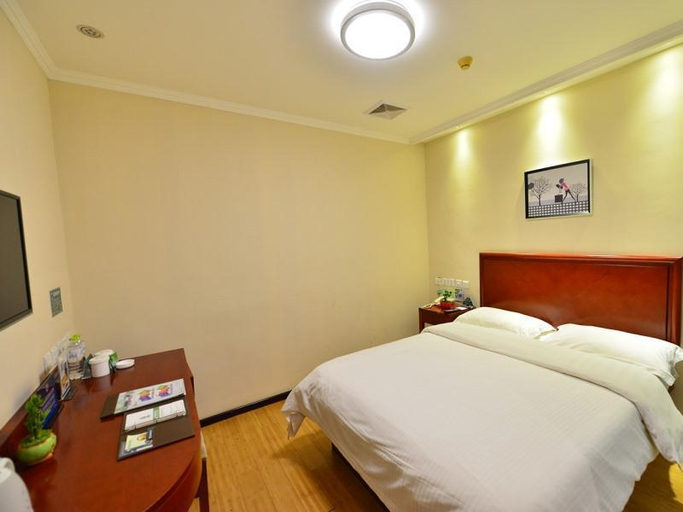 Bedroom 3, GreenTree Alliance Beijing West Railway Station North Square Hotel, Beijing