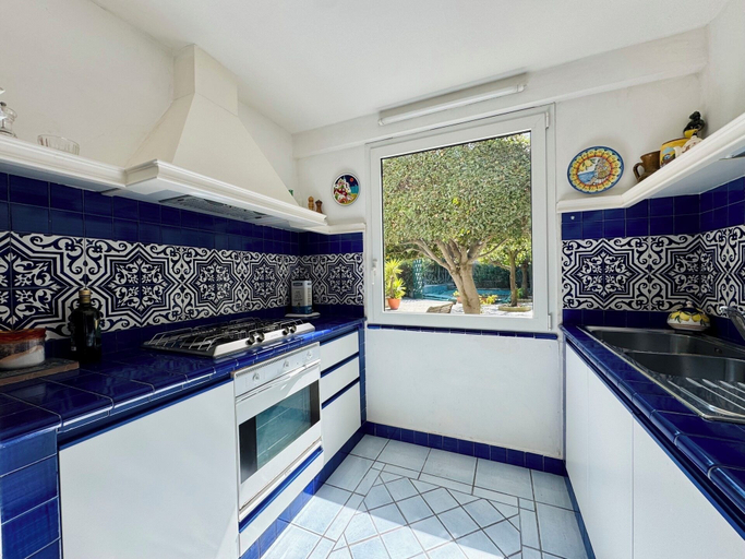 Private kitchen 3, YourHome - Villa Ayala, Napoli