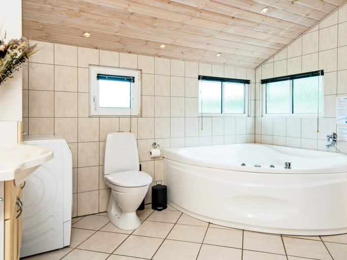 Bathroom 3, 4 Star Holiday Home in Hemmet, Ringkøbing-Skjern