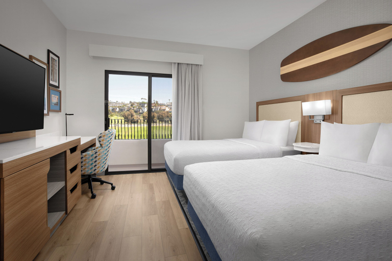 Bedroom 4, Hampton Inn & Suites San Clemente, Orange