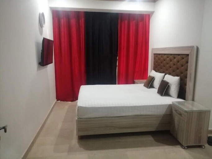 Others 3, Hotel Dream Palace, Lahore