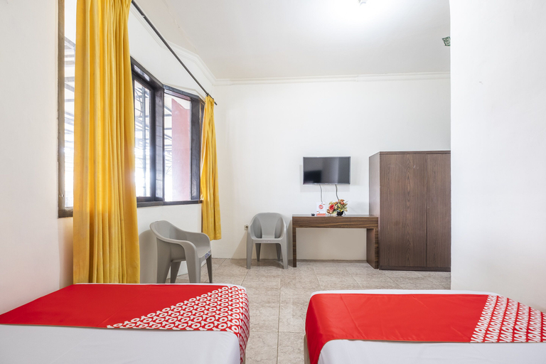 Others 1, Hotel O Transit 2, Maros