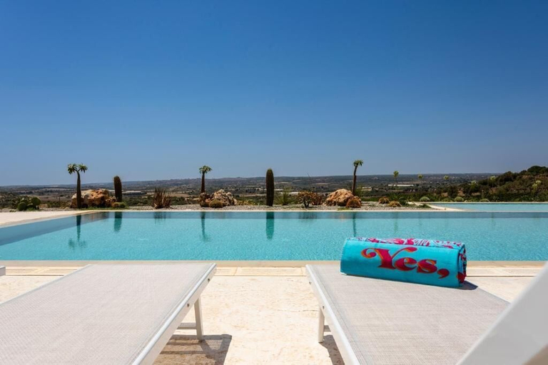 Pool 5, ISULA TRAVEL - Panoramic Relax Lodges, Syracuse