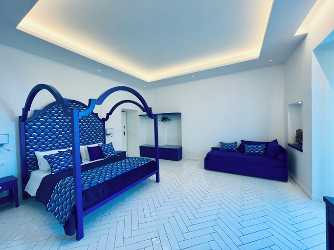 Room 3, YourHome - Scirocco Suite, Napoli