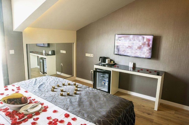 Bedroom 4, EPS Suite, Kartal