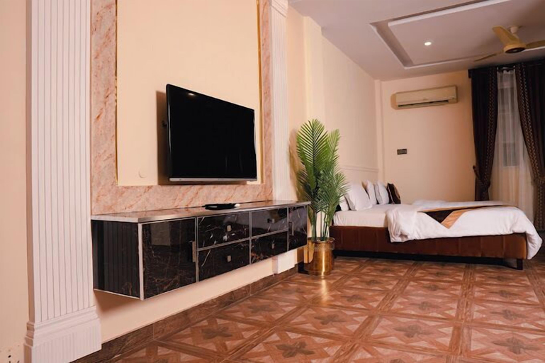 Bedroom 2, Hotel Mayfair Lahore, Lahore