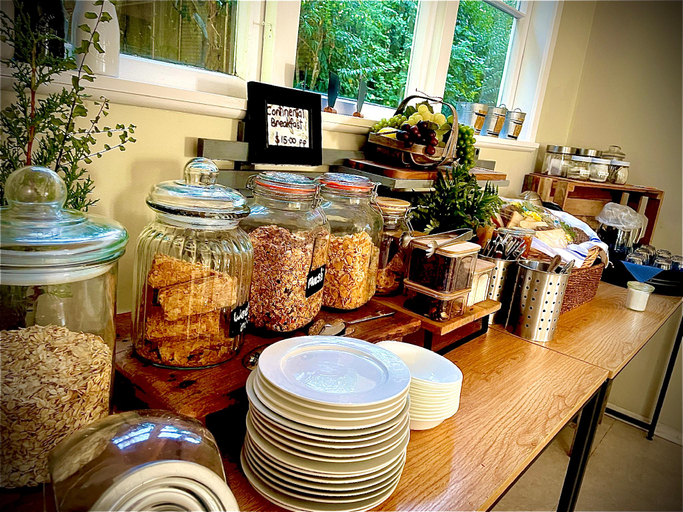Food & Drinks 5, Bavaria Boutique Hotel, Waitakere