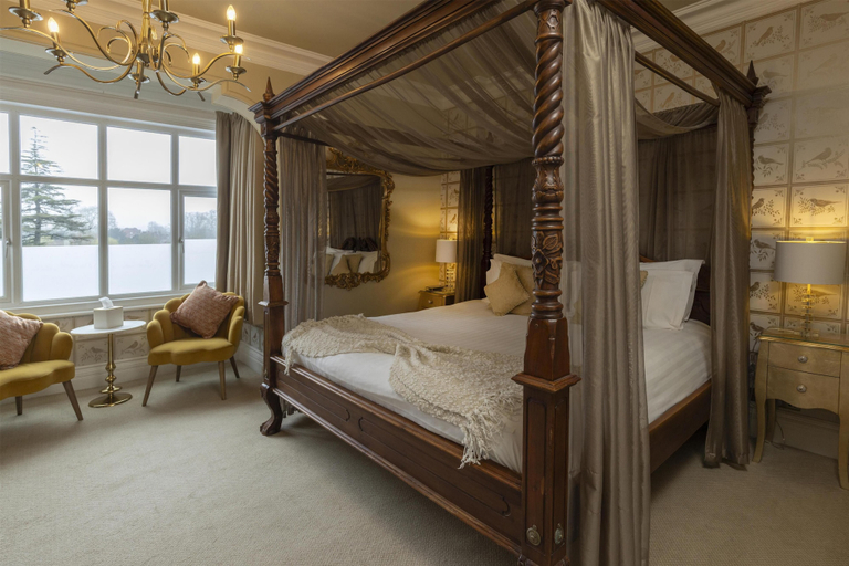 Bedroom 2, The Riverside, WorldHotels Distinctive, Wiltshire