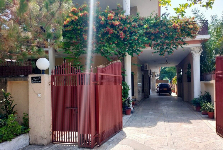 Front of property, Sunrise Guest House, Islamabad