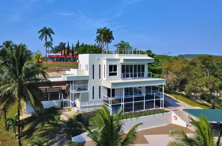 Exterior 3, Javiellie Luxury Villa