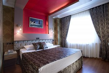 Others 3, Sirin Otel, Kadıköy