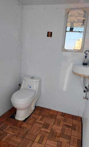 Bathroom 3, sandglass camp, Biddiya