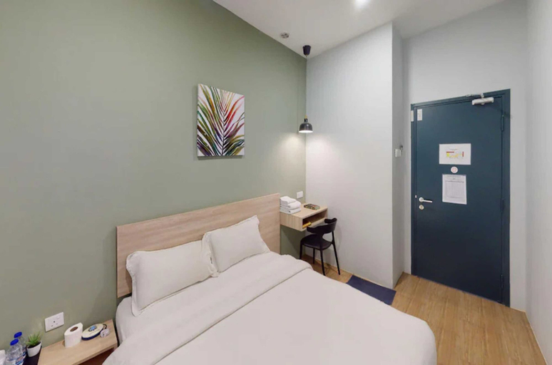 Room 5, Hotel O Green Home Hotel, Sepang