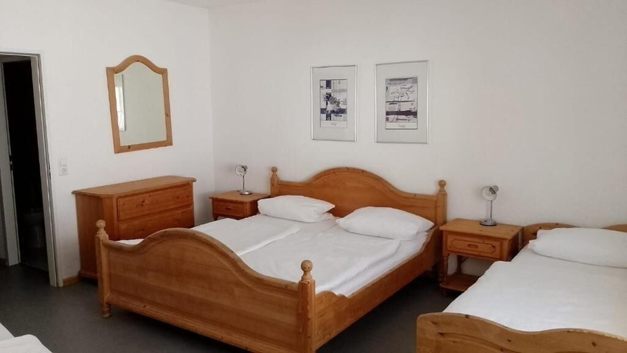 Room 2, Hotel Zum Rebstock, Emmendingen