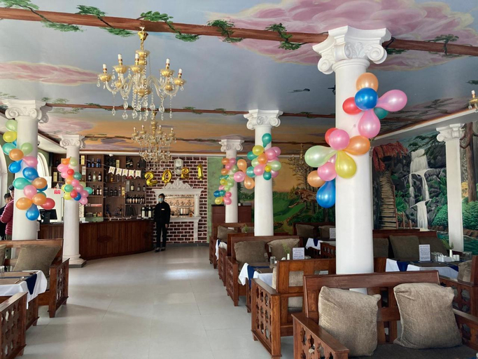 Food & Drinks 4, Dream Palace, Bagmati