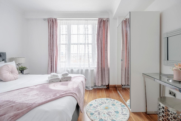 Bedroom 3, Forset Court Residences, London
