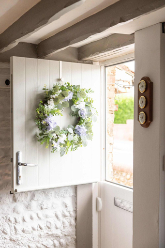 Others 5, Cosy Character Cottage by the Sea, West Sussex