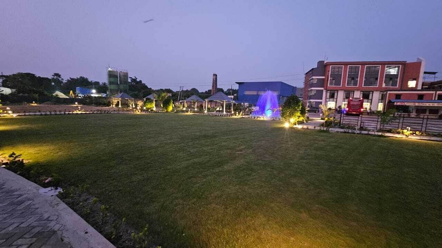 Property grounds 3, BALAJI HOTEL AND RESTAURANT, Haora