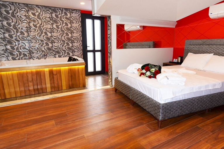 Others 4, Renk Otel Karşıyaka, Karşıyaka