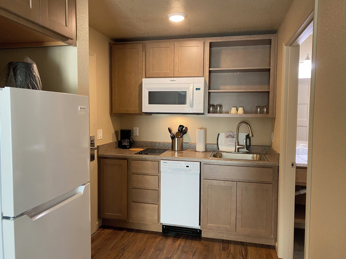 Private kitchen, Xaa-wan'-k'wvt Village & Resort, Del Norte
