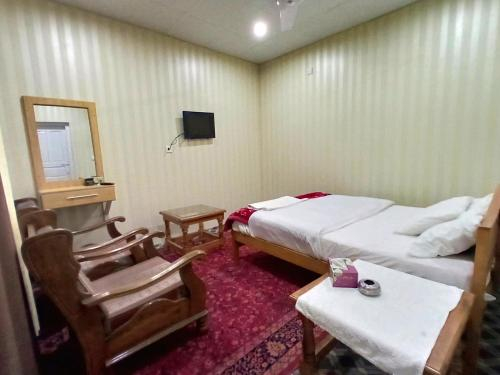 Others 4, Madina Hotel 2, Northern Areas