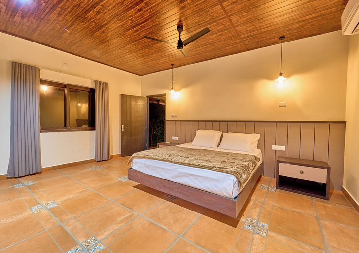 Room 2, Whispering Hills Attappadi by VOYE HOMES, Palakkad