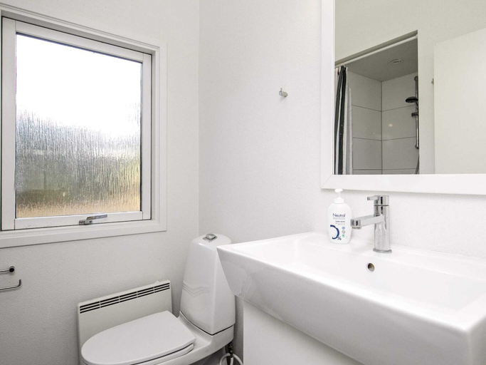 Bathroom 4, 16 Person Holiday Home in Humble, Langeland