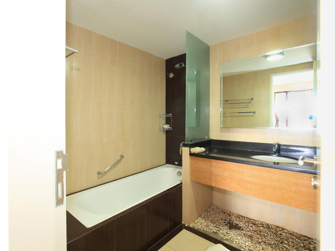 Bathroom 5, Kuta Reef Apartments, Badung