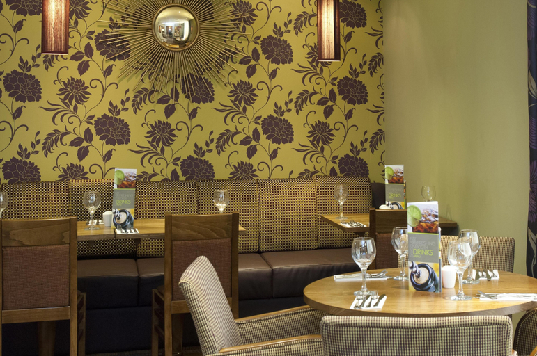 Food & Drinks 4, Premier Inn Stratford-Upon-Avon Waterways, Warwickshire