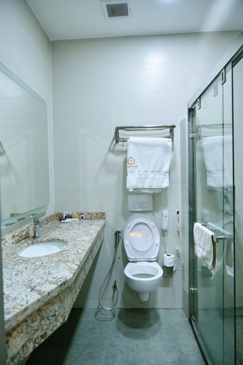 Bathroom 3, Wellington Blu hotel & Suites, Enugu North
