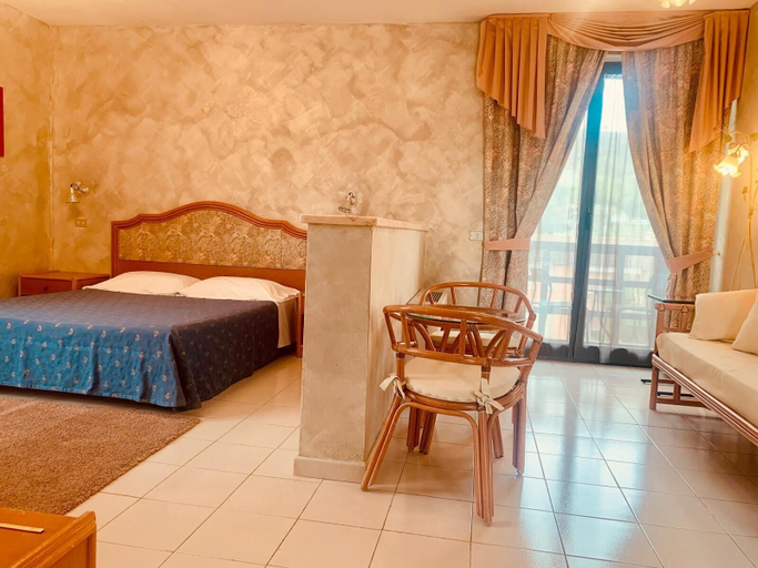 Bedroom 3, Hotel River Park, La Spezia