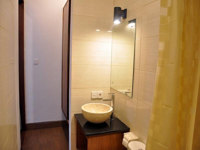 Bathroom 4, Ngetis Homestay, Denpasar
